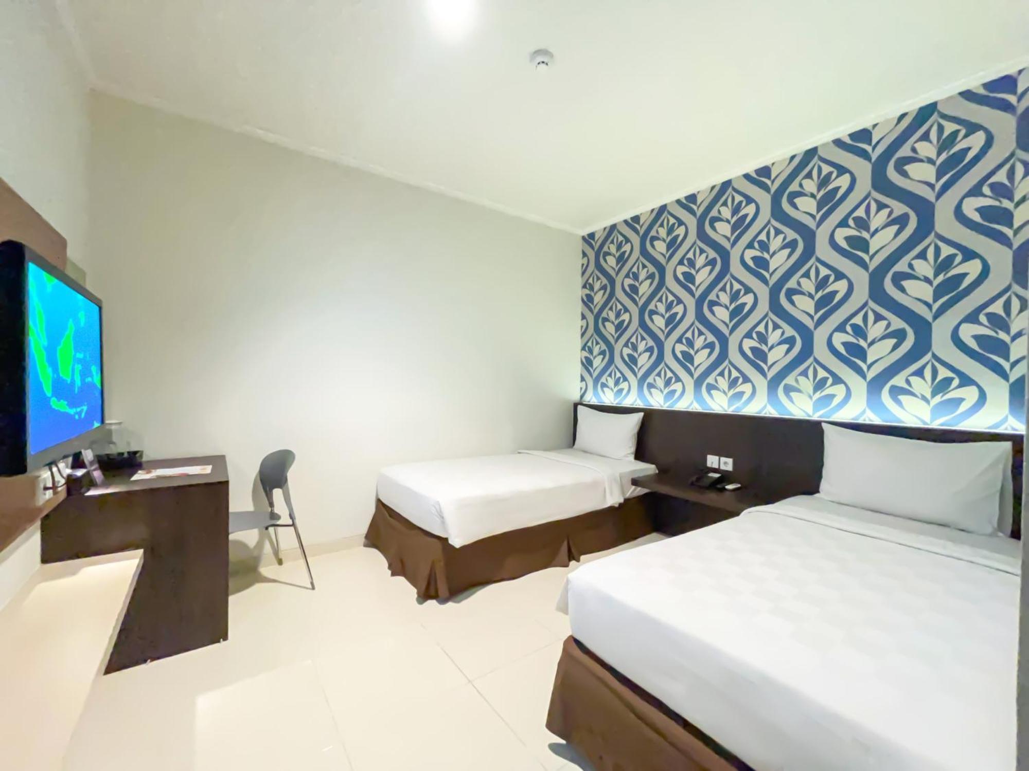 Hotel 88 Embong Kenongo - Kayun By Wh Surabaya Buitenkant foto